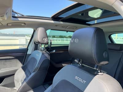 Skoda Superb 2.0 TDI*4x4*SCOUT*DSG*VIR*PANO*MATRIX*AHK — slika 17