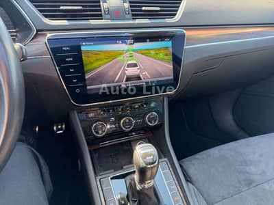 Skoda Superb 2.0 TDI*4x4*SCOUT*DSG*VIR*PANO*MATRIX*AHK — slika 12