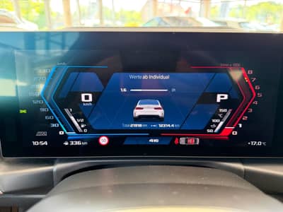BMW M3 Lim. xDrive Comp. Carbon Laser ACC Harman-Kar — slika 19