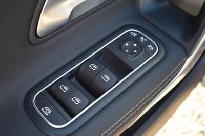 Mercedes-Benz CLA 180d Shooting Brake LED/CARPLAY/KAMERA/TEMPO — slika 22