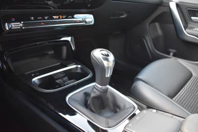 Mercedes-Benz CLA 180d Shooting Brake LED/CARPLAY/KAMERA/TEMPO — slika 15