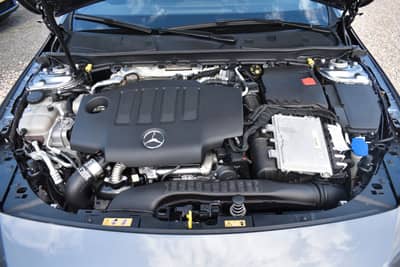 Mercedes-Benz CLA 180d Shooting Brake LED/CARPLAY/KAMERA/TEMPO — slika 39