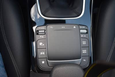 Mercedes-Benz CLA 180d Shooting Brake LED/CARPLAY/KAMERA/TEMPO — slika 20