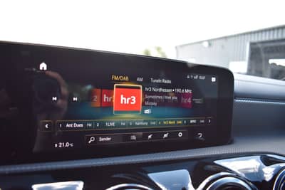 Mercedes-Benz CLA 180d Shooting Brake LED/CARPLAY/KAMERA/TEMPO — slika 29
