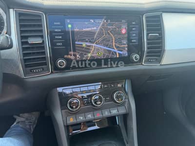 Skoda Kodiaq 2.0 TDI*DSG*7-SIT*NAVI*PAN*MATRIX*AHK*360 — slika 9