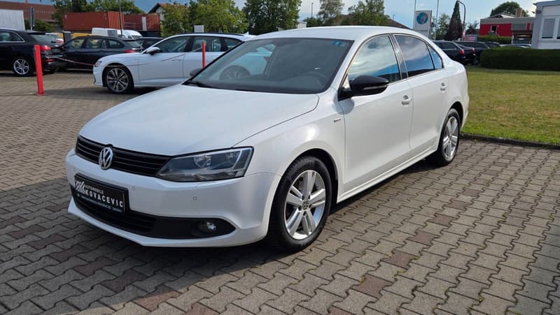 Volkswagen Jetta 2.0 TDI "Match"T.Leder"Navi"Alu"PDC"