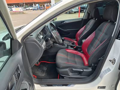 Volkswagen Jetta 2.0 TDI "Match"T.Leder"Navi"Alu"PDC" — slika 7