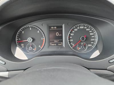Volkswagen Jetta 2.0 TDI "Match"T.Leder"Navi"Alu"PDC" — slika 17