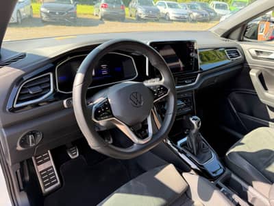Volkswagen T-Roc R-Line Navi Cam LED — slika 4