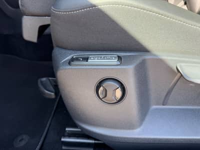 Volkswagen T-Roc R-Line Navi Cam LED — slika 10