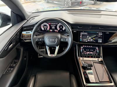Audi Q8 50 TDI quattro3xS-Line 23Zoll Pano Matrix ACC — slika 11