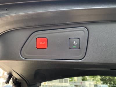 Peugeot 3008 GT ACC/Pano/LED/Kamera/Sitzheizung/Assisten — slika 18