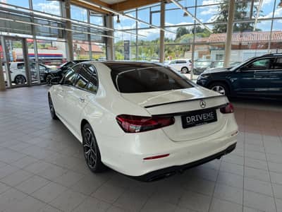 Mercedes-Benz E 220d Lim. AMG-Paket ACC 360KAM PANO — slika 7