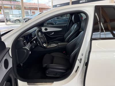 Mercedes-Benz E 220d Lim. AMG-Paket ACC 360KAM PANO — slika 14