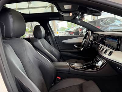 Mercedes-Benz E 220d Lim. AMG-Paket ACC 360KAM PANO — slika 17