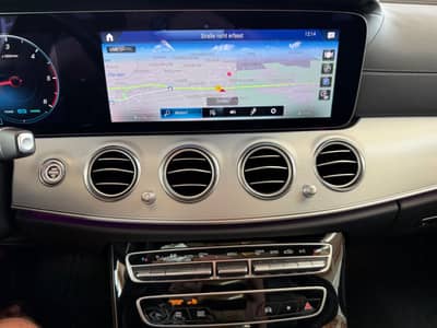 Mercedes-Benz E 220d Lim. AMG-Paket ACC 360KAM PANO — slika 20