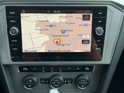 Volkswagen Passat Variant TDI*DSG*NAVI*PDC*F1*ACC* — slika 14