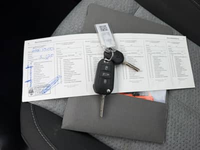 Opel Corsa F*Klima*Sitzheizung*Lenkradheizung*PDC*LED — slika 27