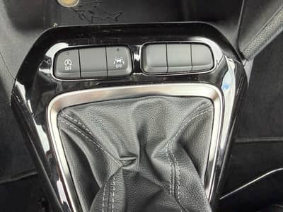 Opel Corsa F*Klima*Sitzheizung*Lenkradheizung*PDC*LED — slika 21