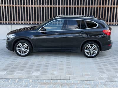 BMW X1 xDrive 20d Sport Line*AUTOMATIK*NAVI*LED*PANO — slika 4