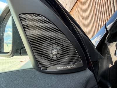 BMW X1 xDrive 20d Sport Line*AUTOMATIK*NAVI*LED*PANO — slika 20