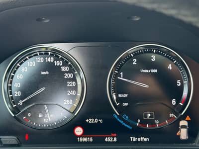 BMW X1 xDrive 20d Sport Line*AUTOMATIK*NAVI*LED*PANO — slika 11