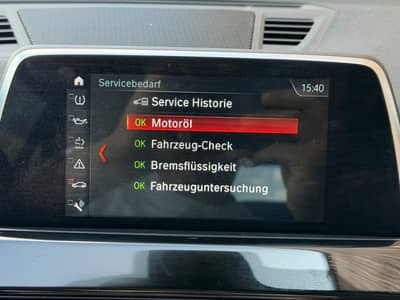 BMW X1 xDrive 20d Sport Line*AUTOMATIK*NAVI*LED*PANO — slika 17