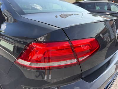Volkswagen Passat Lim. Comfortline 2.0TDI*NAVI*VIRTUAL*PDC* — slika 10