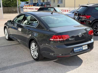 Volkswagen Passat Lim. Comfortline 2.0TDI*NAVI*VIRTUAL*PDC* — slika 8