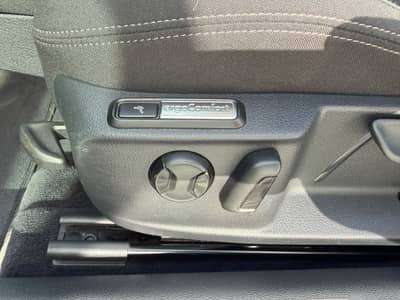 Volkswagen Passat Lim. Comfortline 2.0TDI*NAVI*VIRTUAL*PDC* — slika 25