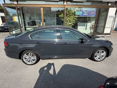 Volkswagen Passat Lim. Comfortline 2.0TDI*NAVI*VIRTUAL*PDC* — slika 5