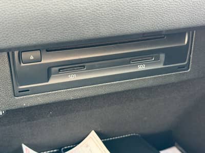 Volkswagen Passat Lim. Comfortline 2.0TDI*NAVI*VIRTUAL*PDC* — slika 23