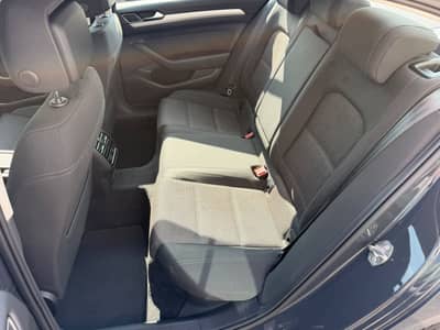 Volkswagen Passat Lim. Comfortline 2.0TDI*NAVI*VIRTUAL*PDC* — slika 26