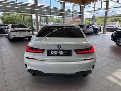 BMW 320 d xDrive M Sport Lim. ACC LED KAM. HUD — slika 9