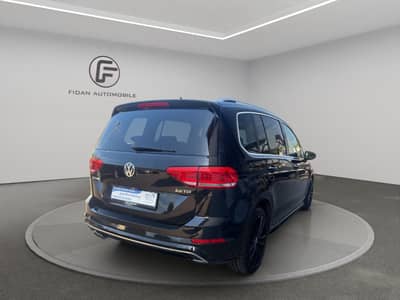 Volkswagen Touran R-Line*7-Sitze*ACC*AHK*Navi* — slika 7