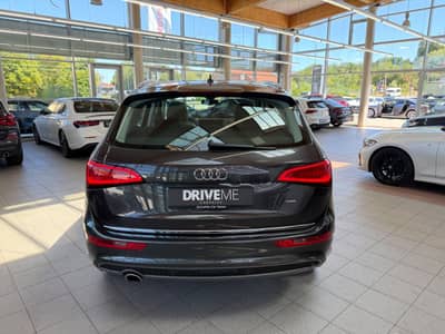 Audi Q5 2.0 TDI 140 kW quattro S-Line Pano ACC — slika 9