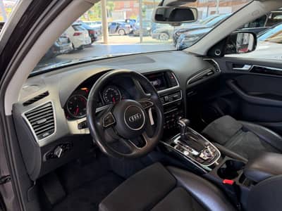 Audi Q5 2.0 TDI 140 kW quattro S-Line Pano ACC — slika 13