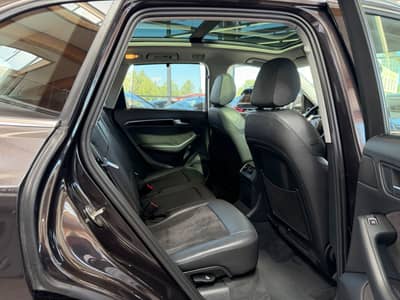 Audi Q5 2.0 TDI 140 kW quattro S-Line Pano ACC — slika 24