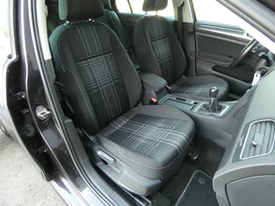 Volkswagen Golf 1.6 TDI LOUNGE 2-Hand Klimaaut SHZ GRA EU6 — slika 6