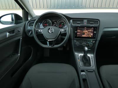 Volkswagen Golf 1.6 TDI DSG Comfortline Navi ACC SHZ 2-Hand — slika 4