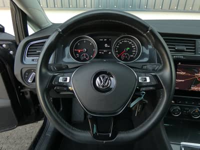 Volkswagen Golf 1.6 TDI DSG Comfortline Navi ACC SHZ 2-Hand — slika 11
