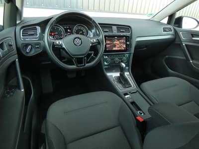 Volkswagen Golf 1.6 TDI DSG Comfortline Navi ACC SHZ 2-Hand — slika 3