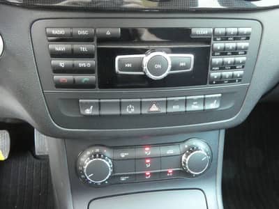 Mercedes-Benz B 250 DCT Bi-Xenon Navi Distronic AHK 17" 2-Hand — slika 14