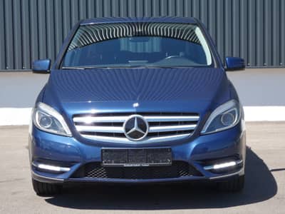 Mercedes-Benz B 250 DCT Bi-Xenon Navi Distronic AHK 17" 2-Hand — slika 21
