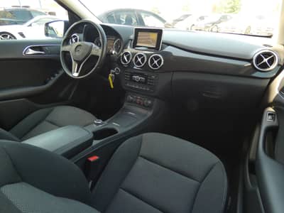 Mercedes-Benz B 250 DCT Bi-Xenon Navi Distronic AHK 17" 2-Hand — slika 2