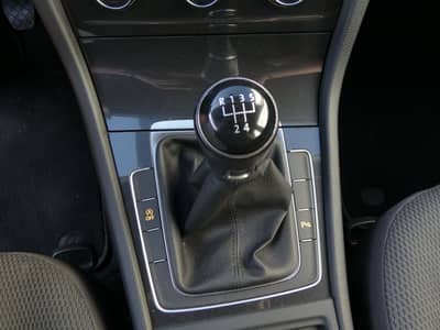 Volkswagen Golf 1.6 TDI Comfortline Nav Klimaaut SHZ 2-Hand — slika 13