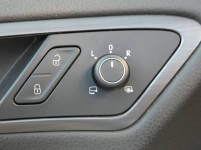 Volkswagen Golf 1.6 TDI Comfortline Nav Klimaaut SHZ 2-Hand — slika 15