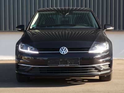 Volkswagen Golf 2.0 TDI Sound LED Navi ACC HiFi SHZ 17" 2-H — slika 26