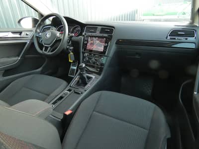 Volkswagen Golf 2.0 TDI Sound LED Navi ACC HiFi SHZ 17" 2-H — slika 2
