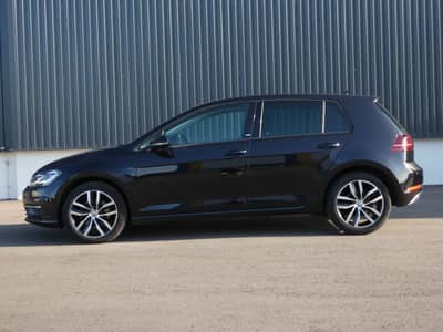 Volkswagen Golf 2.0 TDI Sound LED Navi ACC HiFi SHZ 17" 2-H — slika 22